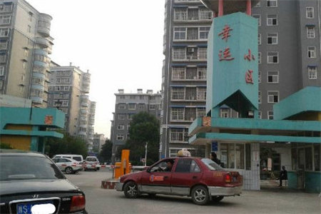 超高层建筑是多少米